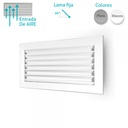 Rejilla de puerta en aluminio con aletas fijas en . V y contramarco. Lacada en blanco.
